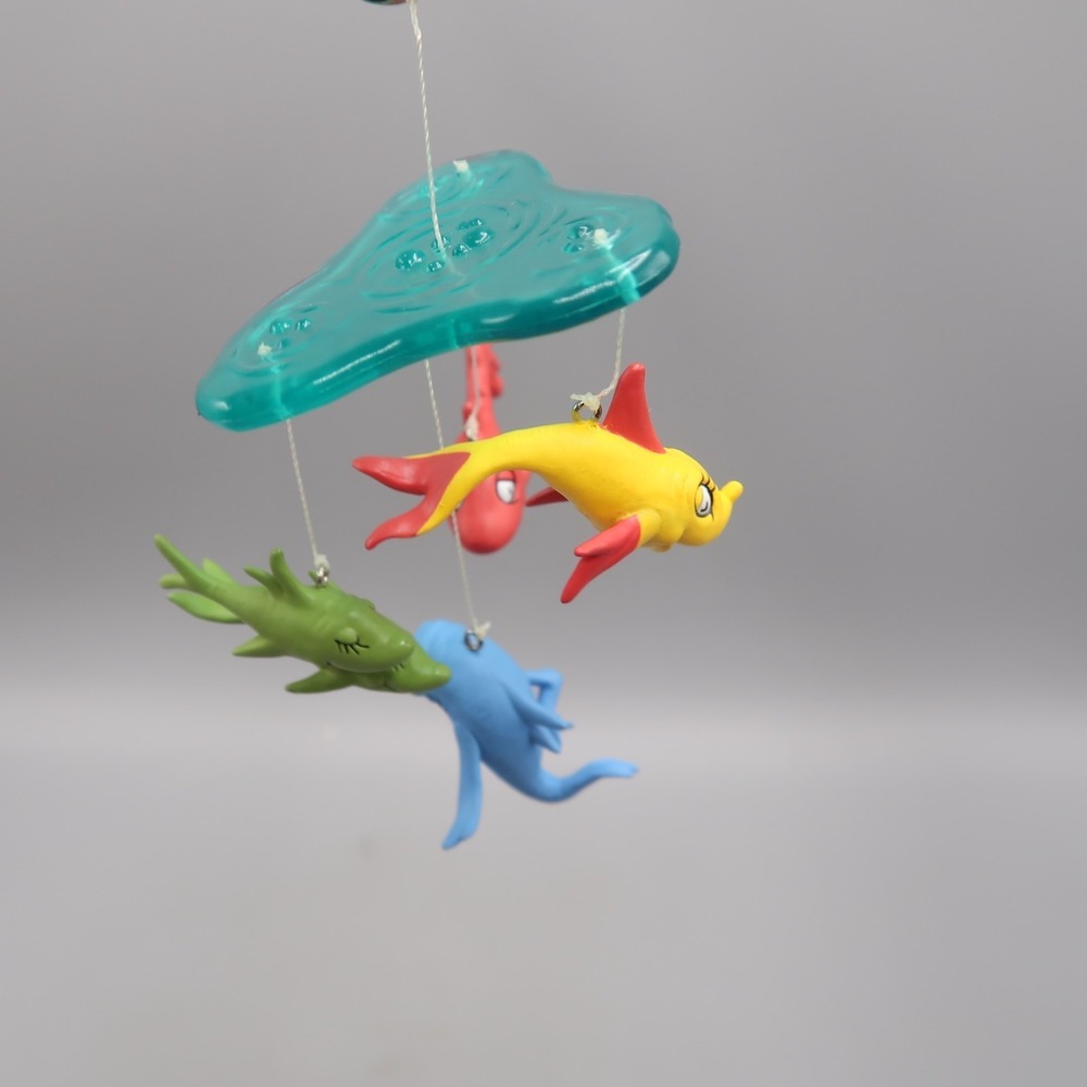 Dr Seuss Gifts For The Grinch & One Fish,Two Fish Hallmark Ornament lot - Picture 11 of 15
